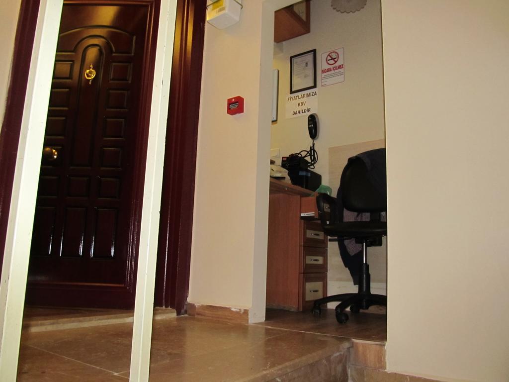 אדאלר Buyukada Cinar Hotel (Adults Only) מראה חיצוני תמונה